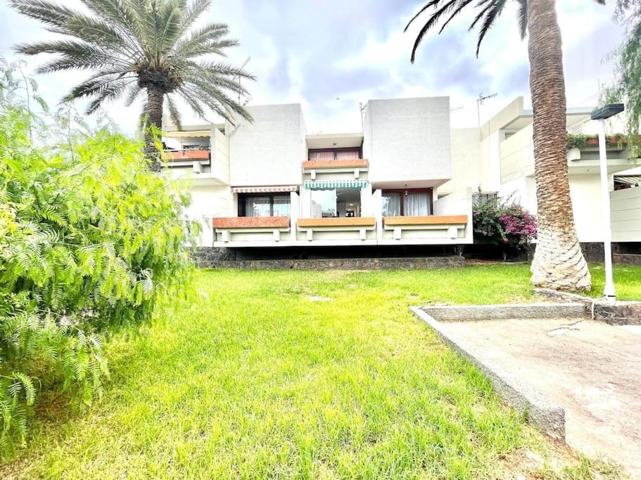 קוסטה דל סילנסיו Apartamento Con Piscina Sur De Tenerife מראה חיצוני תמונה
