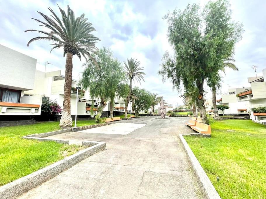 קוסטה דל סילנסיו Apartamento Con Piscina Sur De Tenerife מראה חיצוני תמונה